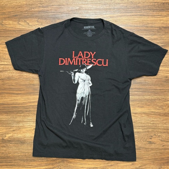 Resident Evil Official Capcom Lady Dimitrescu T Shirt Mens Medium Black - Picture 1 of 2